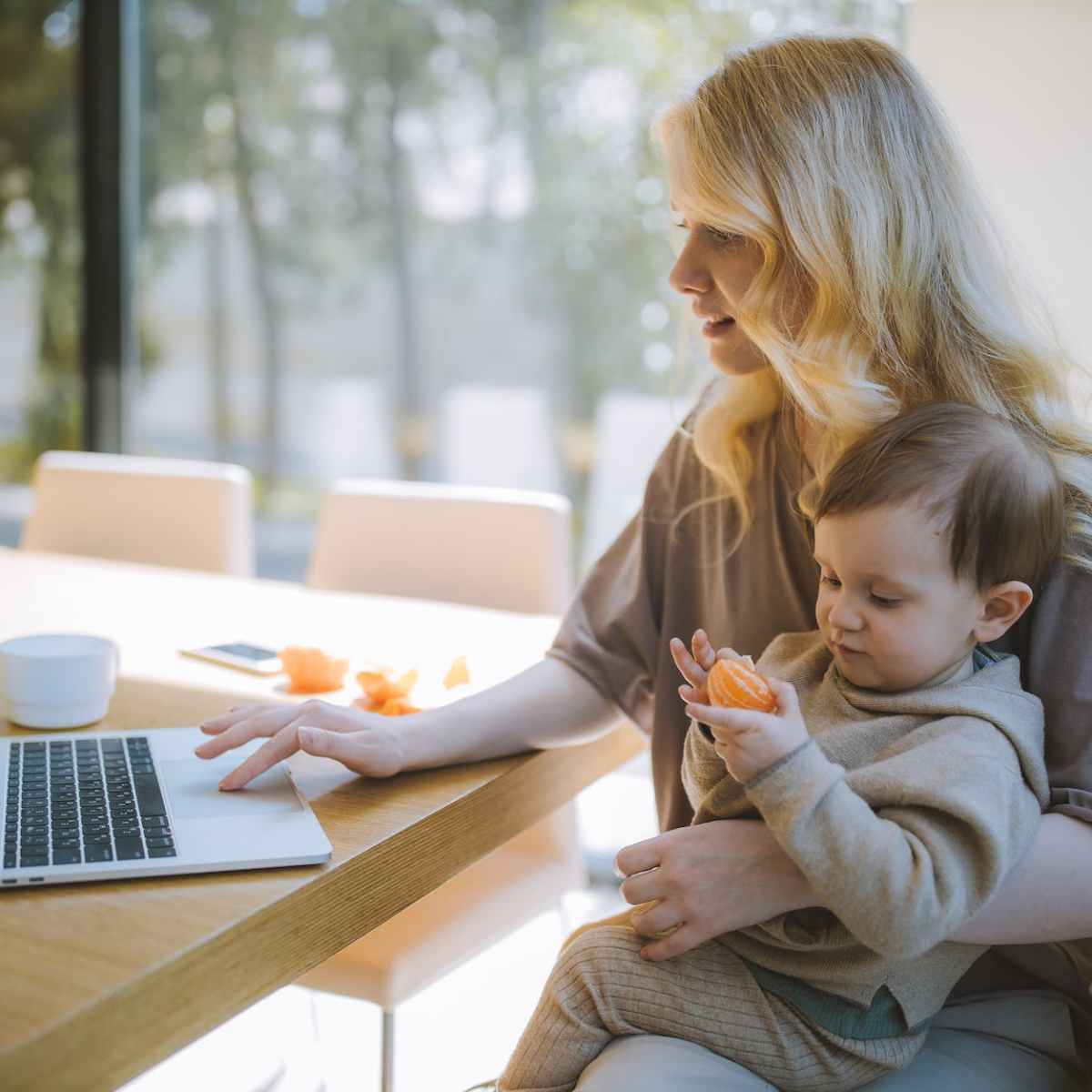 How I Make a Full-Time Income Working From&nbsp;Home